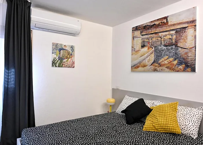 Dalia Apartman San Teodoro